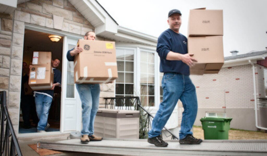 Moving to the countryside. Movers Traverse City mi. Local Interstate Movers. Mannquin moving. Meusaidh moving.